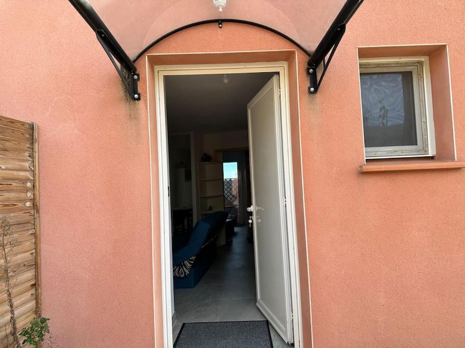 Moderne Mini Maison Lézignan-Corbières المظهر الخارجي الصورة
